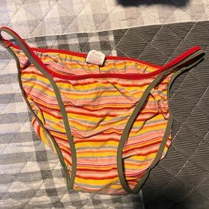 Vintage Victoria’s Secret pink string bikini panties 2005